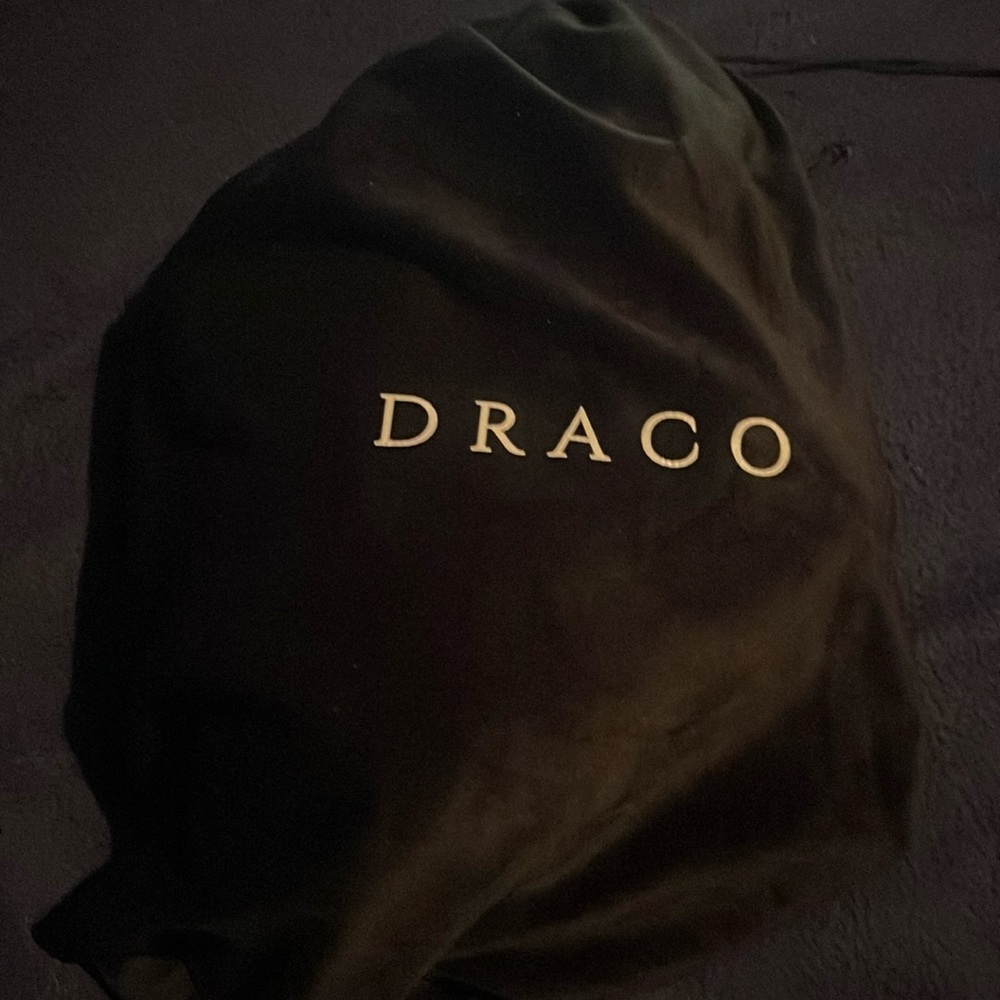 These are dracoslides I order them awhile back in the wrong size 11-12.